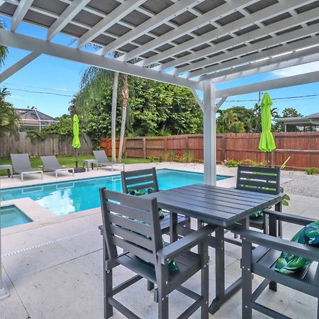 Little Beach House W/ Pool&Spa - 5 Minutes To Vanderbilt Beach North North Naples Exteriör bild