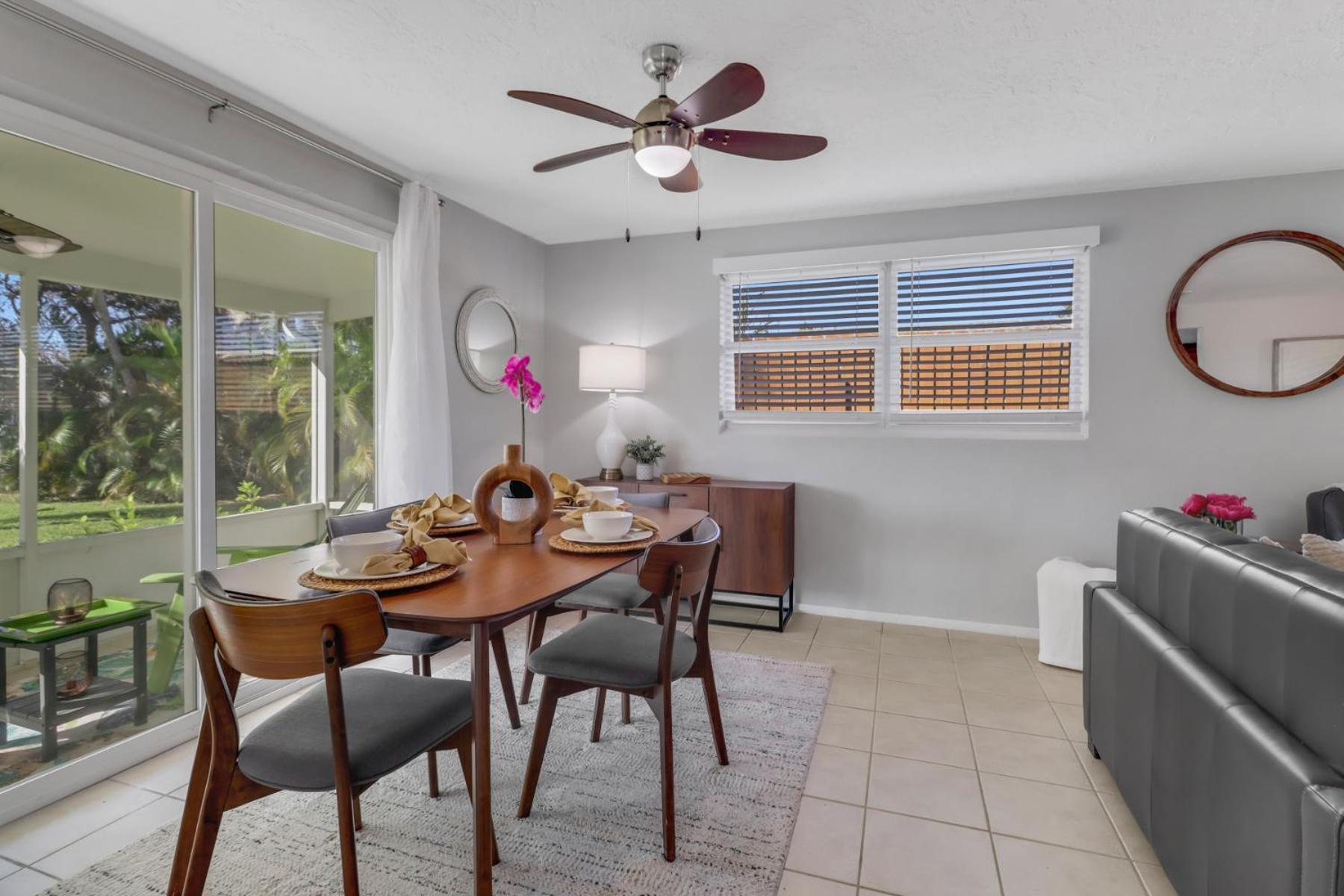 Little Beach House W/ Pool&Spa - 5 Minutes To Vanderbilt Beach North North Naples Exteriör bild